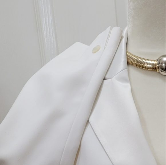 Business Blazer - Picture 11 of 15